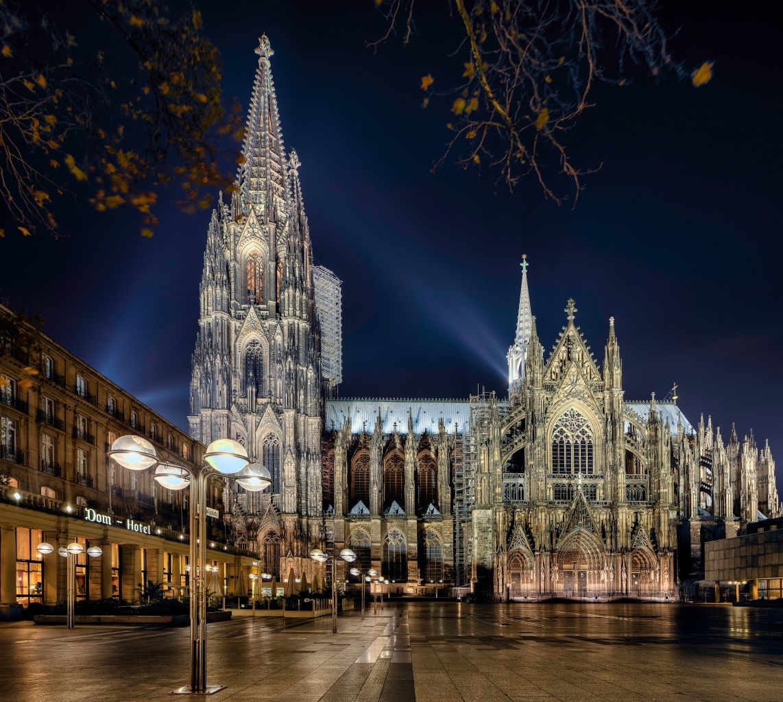 Римско-католический готический собор в городе Кёльне
